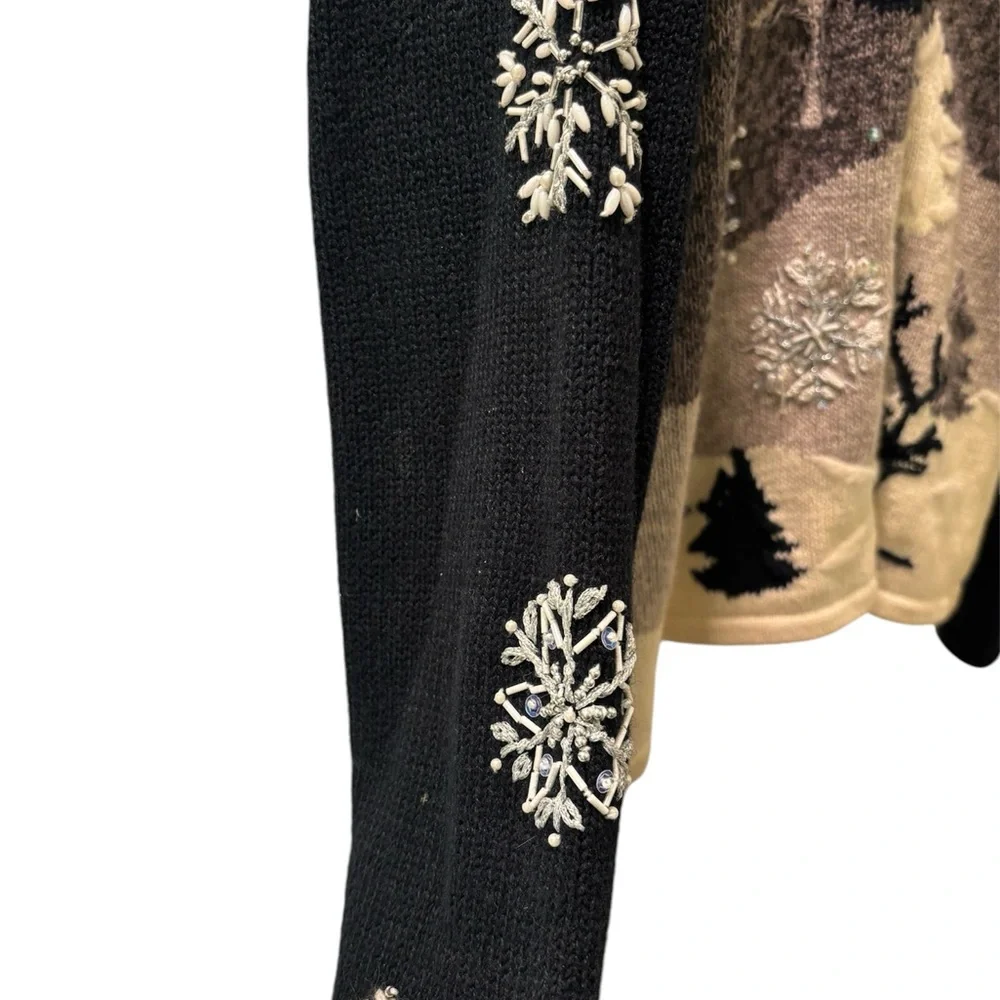 Vintage Christmas Hand Embroidered and Beaded by Heirloom Collectibles - Picture 2 of 4